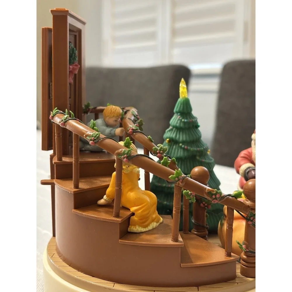 Twas the Night Before Christmas Lighted Action Musical  House of Lloyd 1989